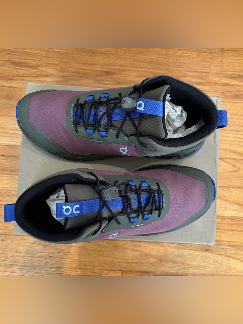 On Cloudhero mid Waterproof trail shoe. Youth 5. Women’s 6.